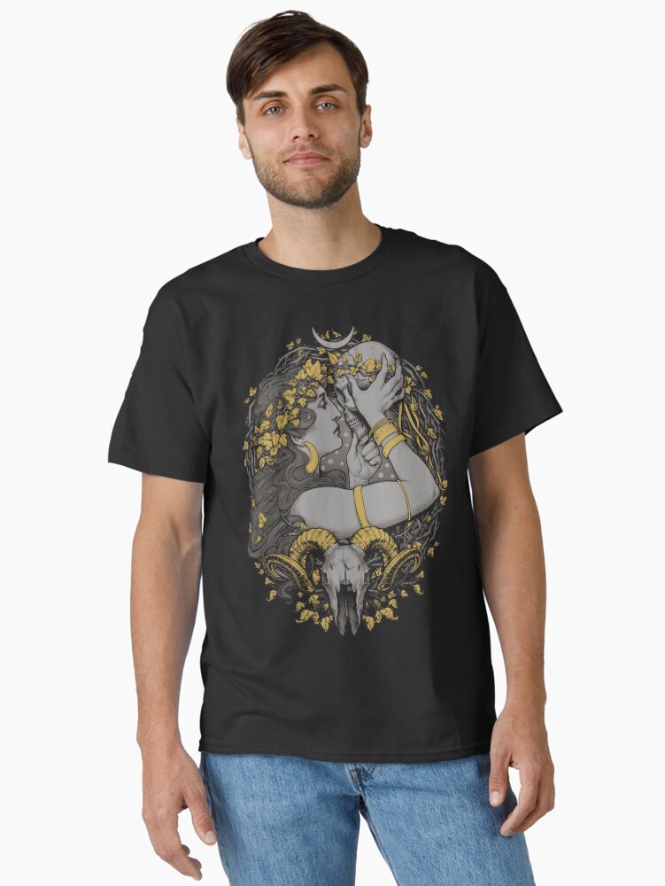 THE WITCH Classic T-Shirt